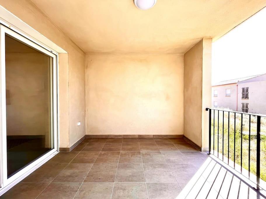 Appartement Neuf Avec Terrasse Saint-Florent  Exterior photo
